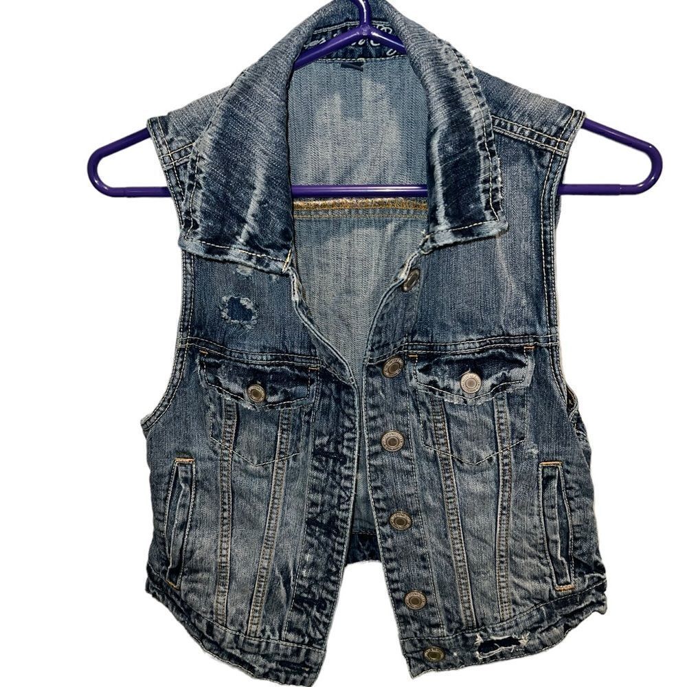 American Eagle distressed denim vest women's small